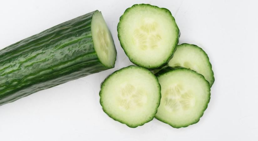 Tedd a kanalat az uborka mellé a hűtőben – meglepően jól működik ez az egyszerű konyhai trükk