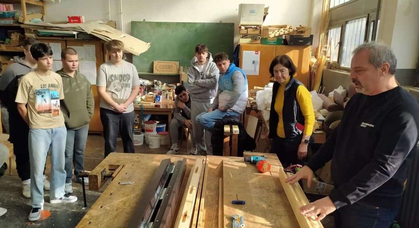 A legmodernebb faipari technikákat mutatták be