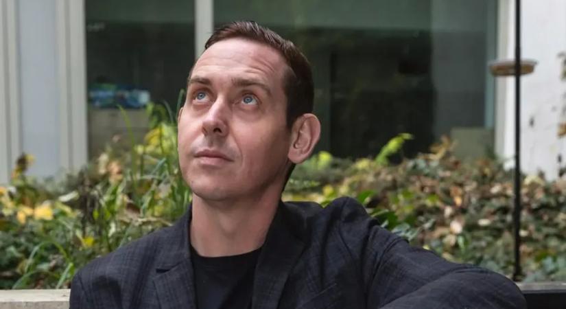 Molnár Gusztáv barátja a reptéri elfogásról vallott: „Meghozták Gusztit bilincsben, pórázon"