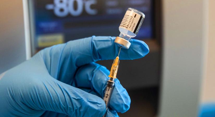 Garázsban kotyvasztott injekciókat és szereket árult 30 ezer forintért betegeknek egy álorvos Érden