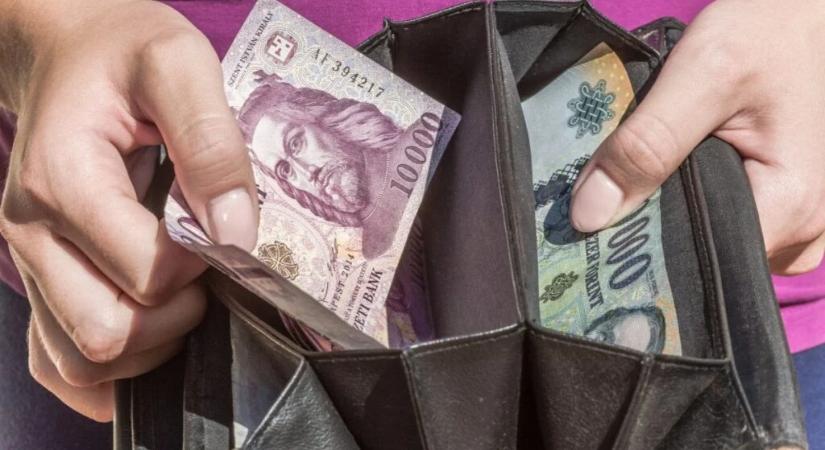 Luxusnyugdíjak Magyarországon: ennyien kapnak havi több milliót – a szám sokakat sokkol!