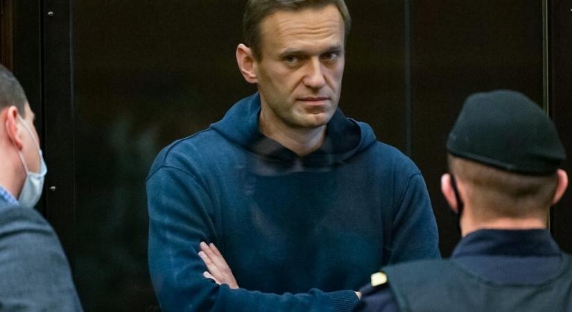 A vérnyomás felszökik az egekbe, az izmok lebénulnak – a morfiumnál kétszázszor erősebb a méreg, amellyel megölhették Navalnijt