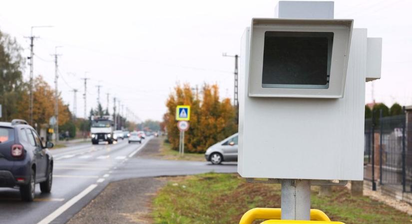 140-nel száguldott egy autós, most lép a város: trafiboxok jöhetnek négy utcába
