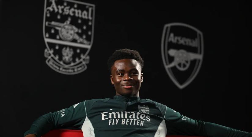 Hosszabbított, minden idők legjobban fizetett Arsenal-játékosa lett Bukayo Saka