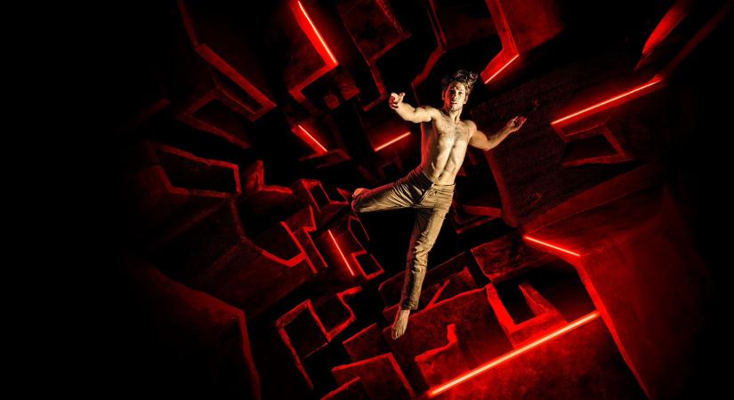 Merni tudó szíveké a világ – a Recirquel társulat Walk My World című előadásán jártunk