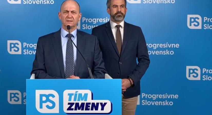 Miközben csökken a rendőrök fizetése, a belügyminiszter két kézzel szórja a pénzt