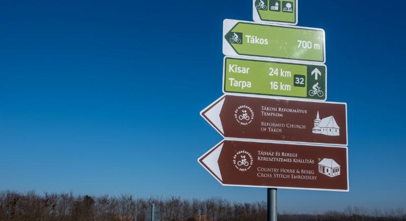 Új táblarendszer jelzi a kerékpáros túrázók számára a Beregi kör látványosságait