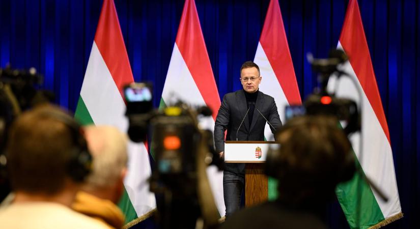 Felrobbant az internet: Szijjártó minden eddiginél kíméletlenebbül, öt pontban mosta fel a padlót Kapitány Istvánnal