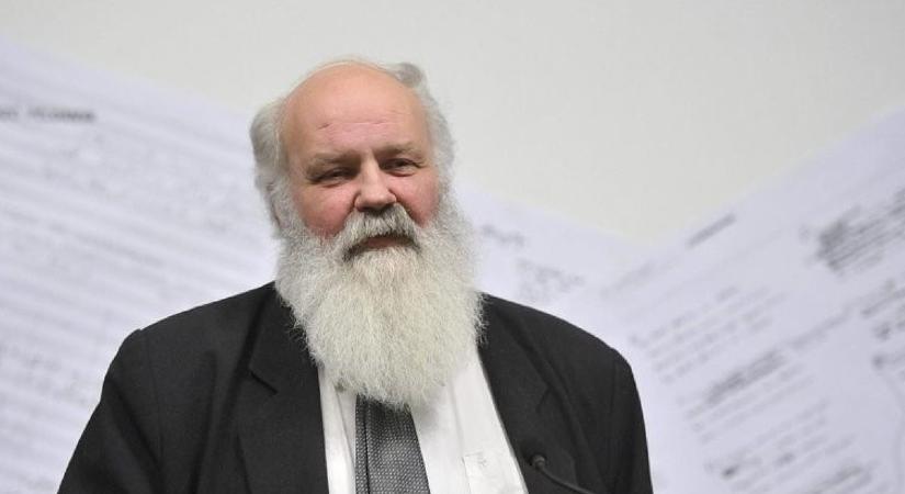 Itt a vége? Kikapcsolták az áramot Iványi Gáborék templomában és parókiáján