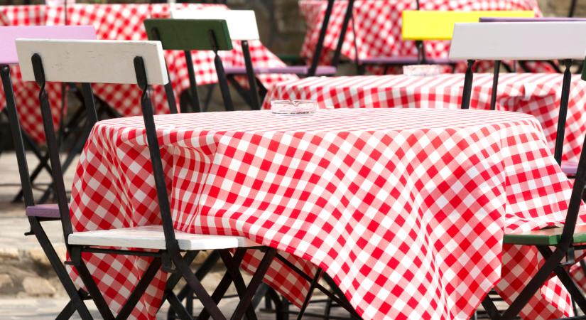 Itt a friss lista: ezekben az európai országokban a legolcsóbbak az éttermek