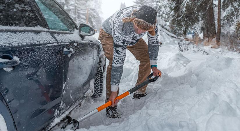 Kiadták a narancs riasztást, 25 centi friss hó is eshet péntek éjfélig