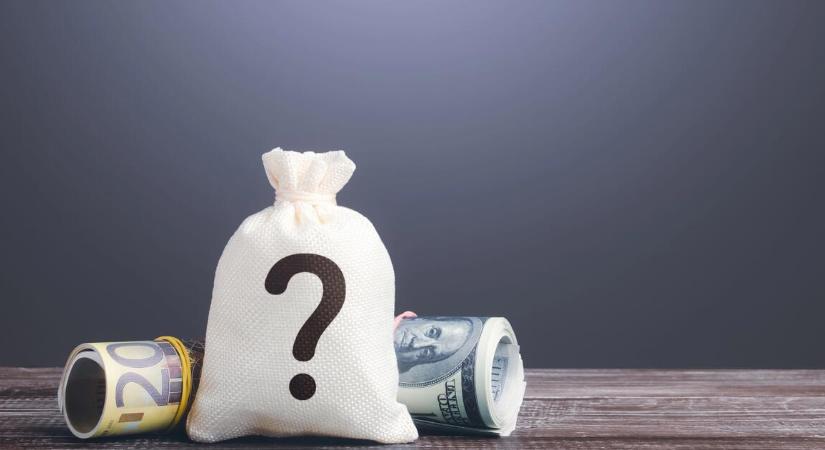 Elfáradt a forint, már 322 felett a dollár