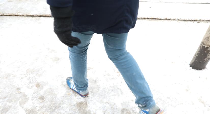 A gyógyíthatatlan beteg Mónikának a havazás hozta el a megváltást