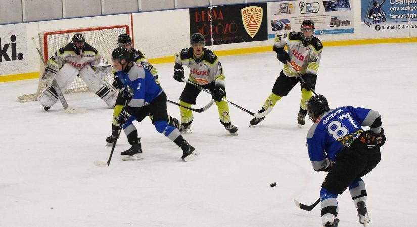 Az alapszakasz-elsőségre hajt a Lehel hokicsapat – galériával