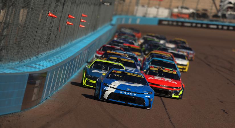 Brutális kémbotrány tört ki a NASCAR-ban!