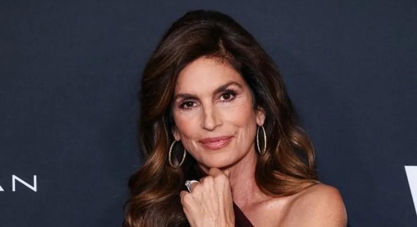 Szinte semmit sem változott: így maradt bombaformában 60 évesen Cindy Crawford