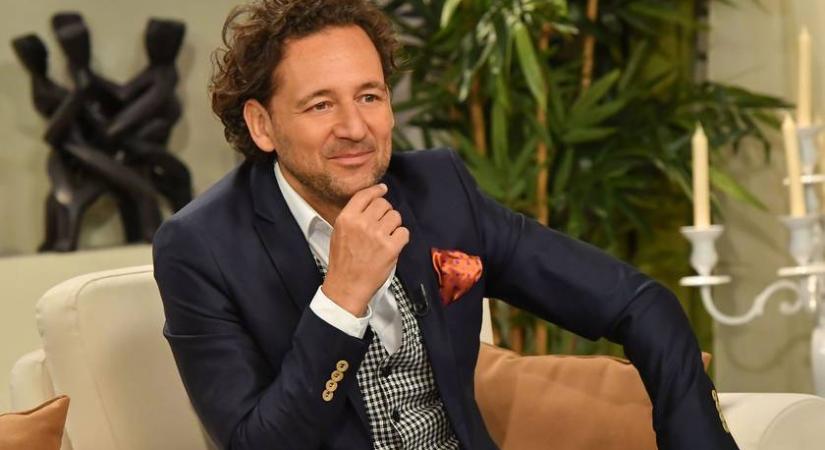 Istenes László olyat mondott ennek a sztárnak, hogy az ki akart menni a stúdióból: majdnem botrány lett a Mokkában