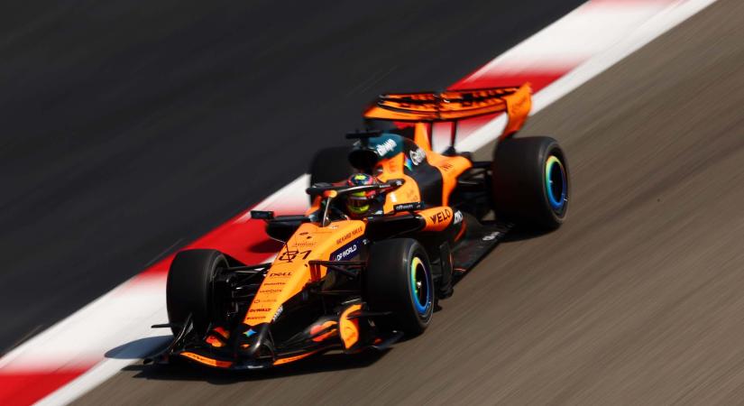Biztató tempó, versenyszimuláció és 855 km – erős napot zárt a McLaren Bahreinben