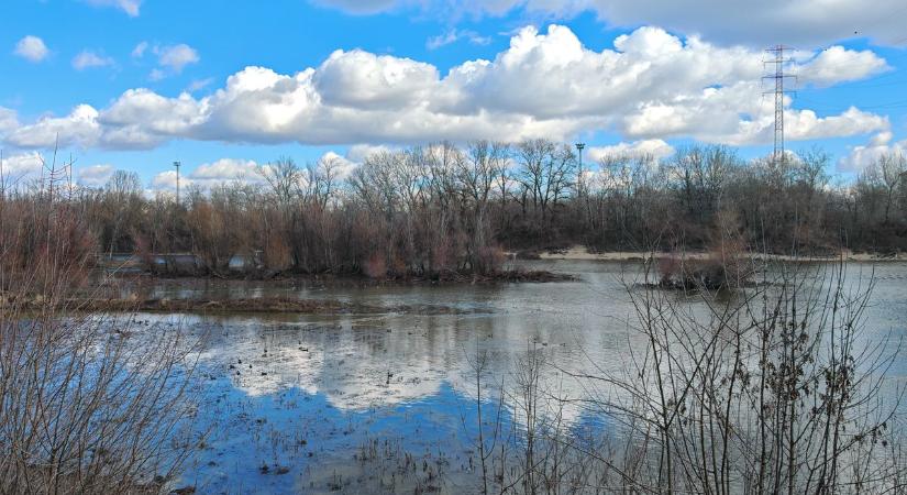 Valami megmozdult a Dunán