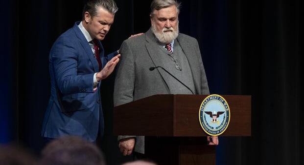 A Pentagon megvédi a keresztény imaszolgálatot vezető lelkészt