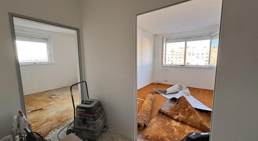 Félidőnél jár az óbudai támogatott lakhatás lakásainak felújítása