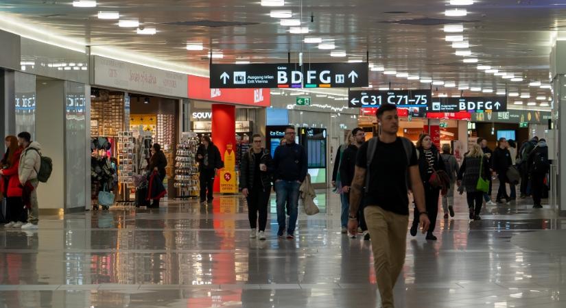 Ideiglenesen leállt a bécsi repülőtér működése