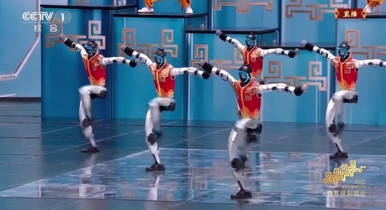 Kína új humanoidjai olyan show-t toltak, hogy a közönség pislogni is elfelejtett