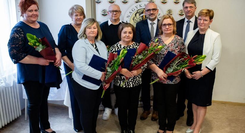 Kossuth Zsuzsanna nyomdokain: egy embert próbáló hivatás legjobbjait köszöntötték a zalai város kórházában