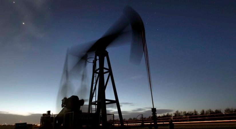 Tovább emelkedett reggel az olaj ára, a Brentet 72 dollár fölött jegyezték