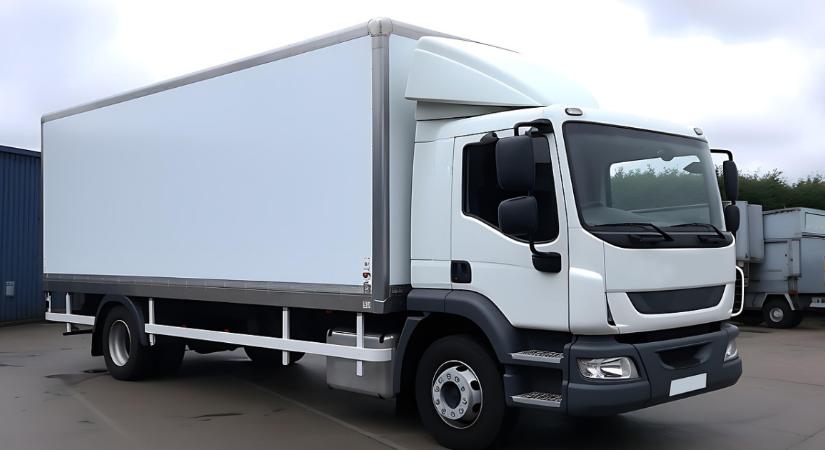 Változás a magyar vállalkozók legnépszerűbb kisteherautóinak rangsorában