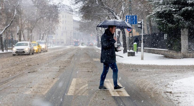 Öt-tíz centi hó zúdul pénteken Somogyra, bármikor ideérhet