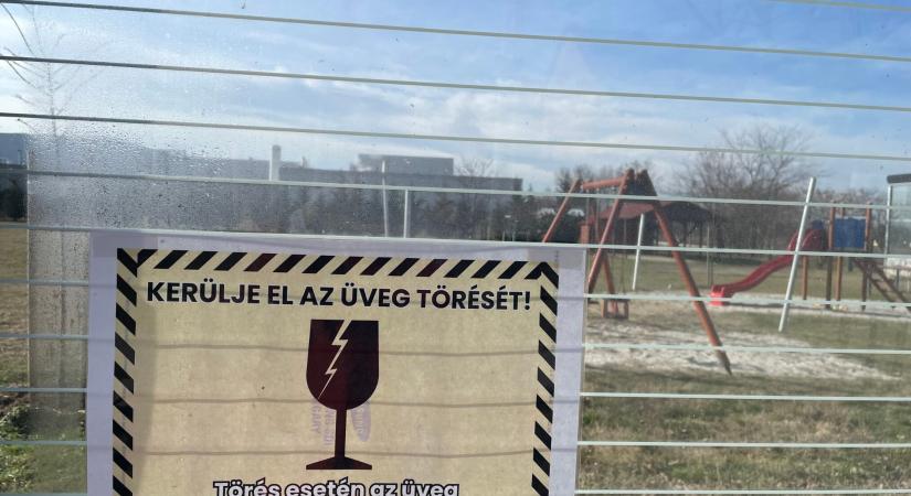 Súlyos iparbiztonsági mulasztásokkal is veszélyezteti a lakosságot a gödi akkugyár