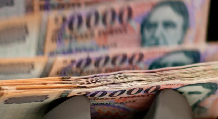 Már majdnem 550 ezer forint volt a nettó átlagkereset decemberben – ezért nőtt jobban a nettó átlaga