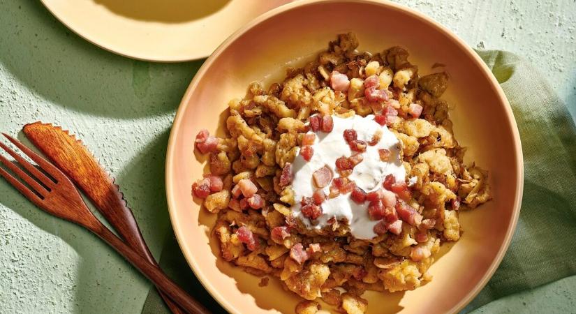 Káposztás sztrapacska pirított szalonnával