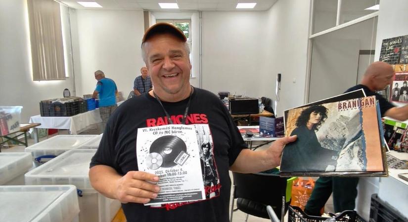 A semmiből bukkant fel Jimi Hendrix első lemeze – a lemezbörze többet kínál néhány karcos bakelitnél