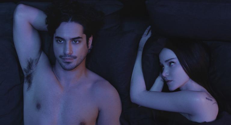 Sydney Sweeney trónja veszélyben, megjött az erotikus sorozatok új sztárja