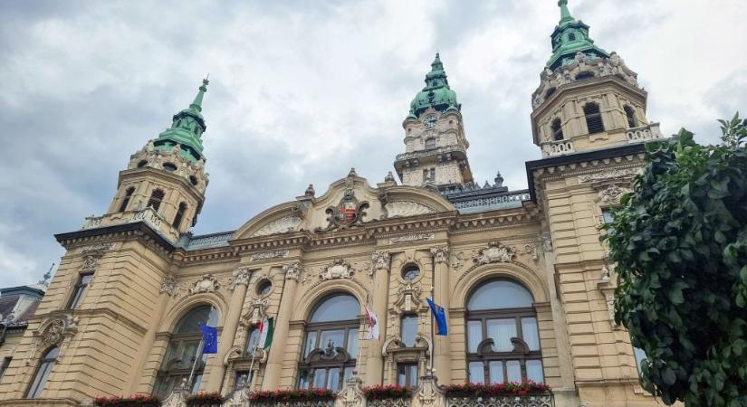 Pintér Bence megakadályozta, hogy a bizottsági ülést a díszteremben tartsák