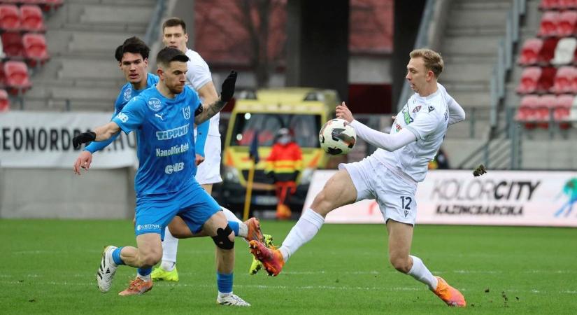 Öcsi bácsi klubján át lehetne feljebb kapaszkodni