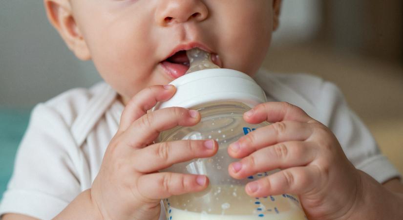 Újabb tápszert vettek le a boltok polcairól