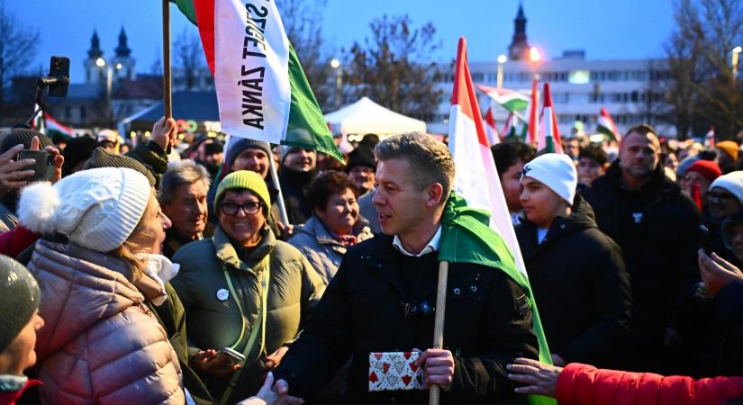Szombaton indul a választási kampány, Magyar Péter arra kéri önkénteseit, hogy kopogtassanak be minden ajtón