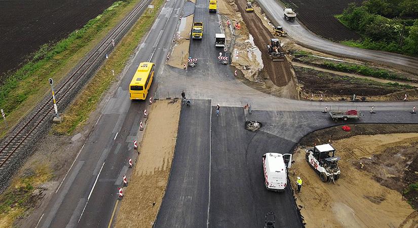 Ingatlanok átadásával segítheti a város a 4-es főút négysávosítását Debrecen és Hajdúszoboszló között