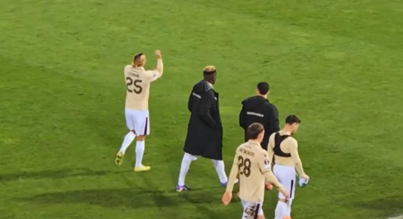 A lefújás után mutogatott a Fradi-játékos, eltiltást emlegetnek a bolgárok