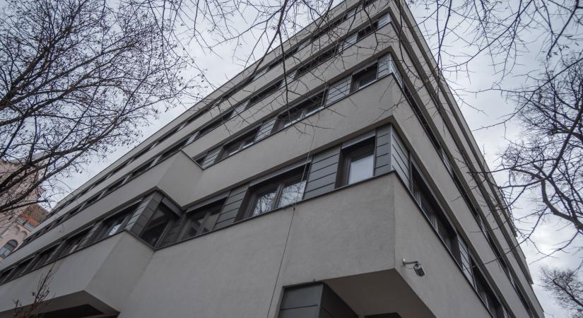 Újjáépítették az SZTE bölcsészkarának Petőfi épületét