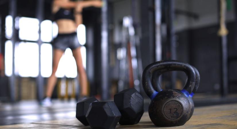 Ingyenes edzésekkel tart nyílt napot az új gyógyászati központ mozgásstúdiója Kecskeméten