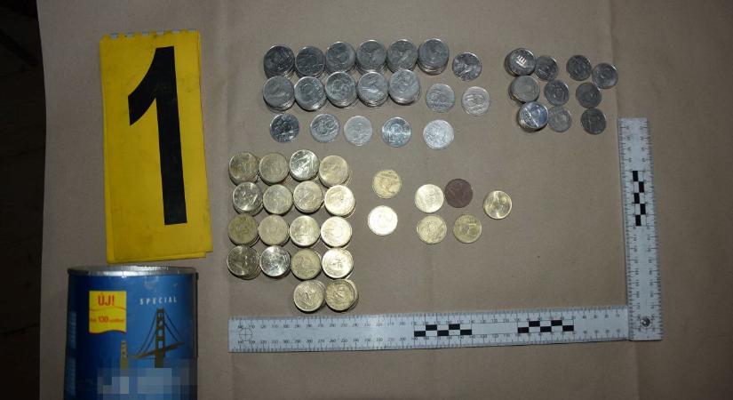 Betört, rabolt, majd fenyegetőzött a szikszói