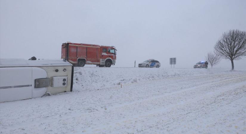 Újra járható a 76-os főút, véget ért a helyszínelés
