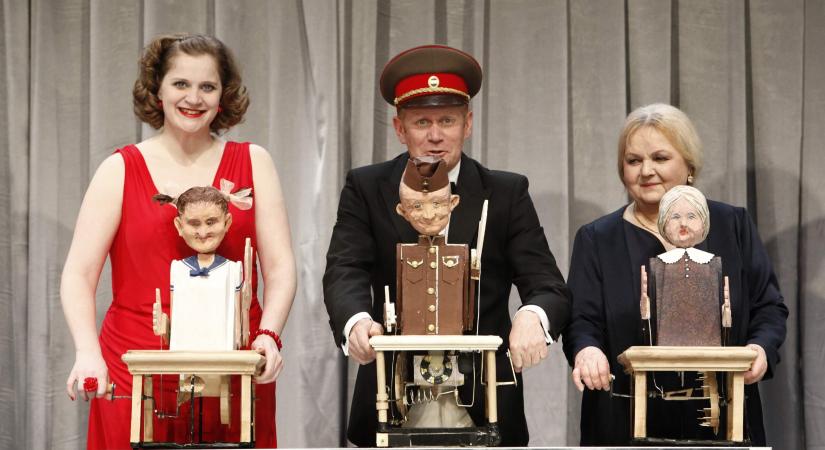 Online látható a Tóték Mácsai Pál rendezésében