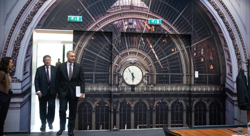 Lázár János tárcája megerősítette: tényleg eladnák a vasúti pályaudvarok körüli ingatlanokat