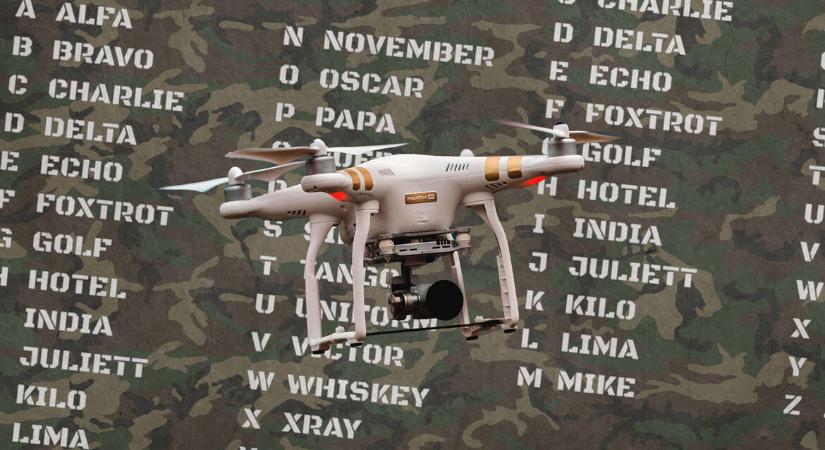 NATO-ábécé, drónozás, álcázás – Mit tanulnak a balti államok diákjai a honvédelemről?