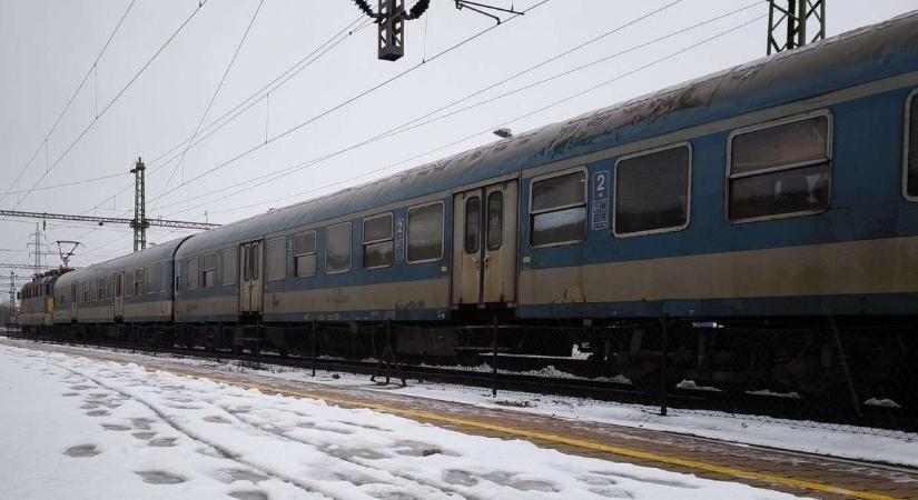 Veszprém megyében is késnek a vonatok, járatkimaradás is lehet